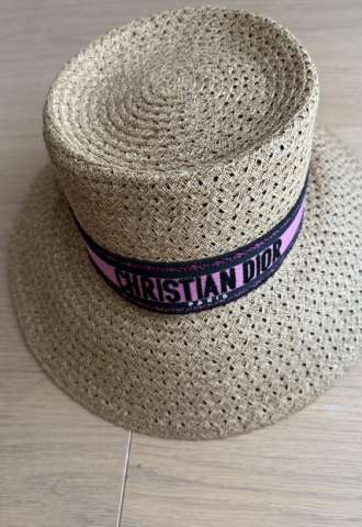 https://vipluxury.sk/Dior klubúk D-Bobby Large Brim Hat
