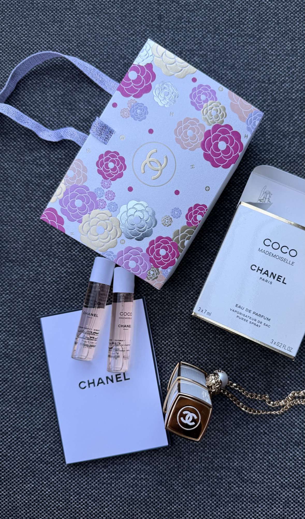Chanel beauty set