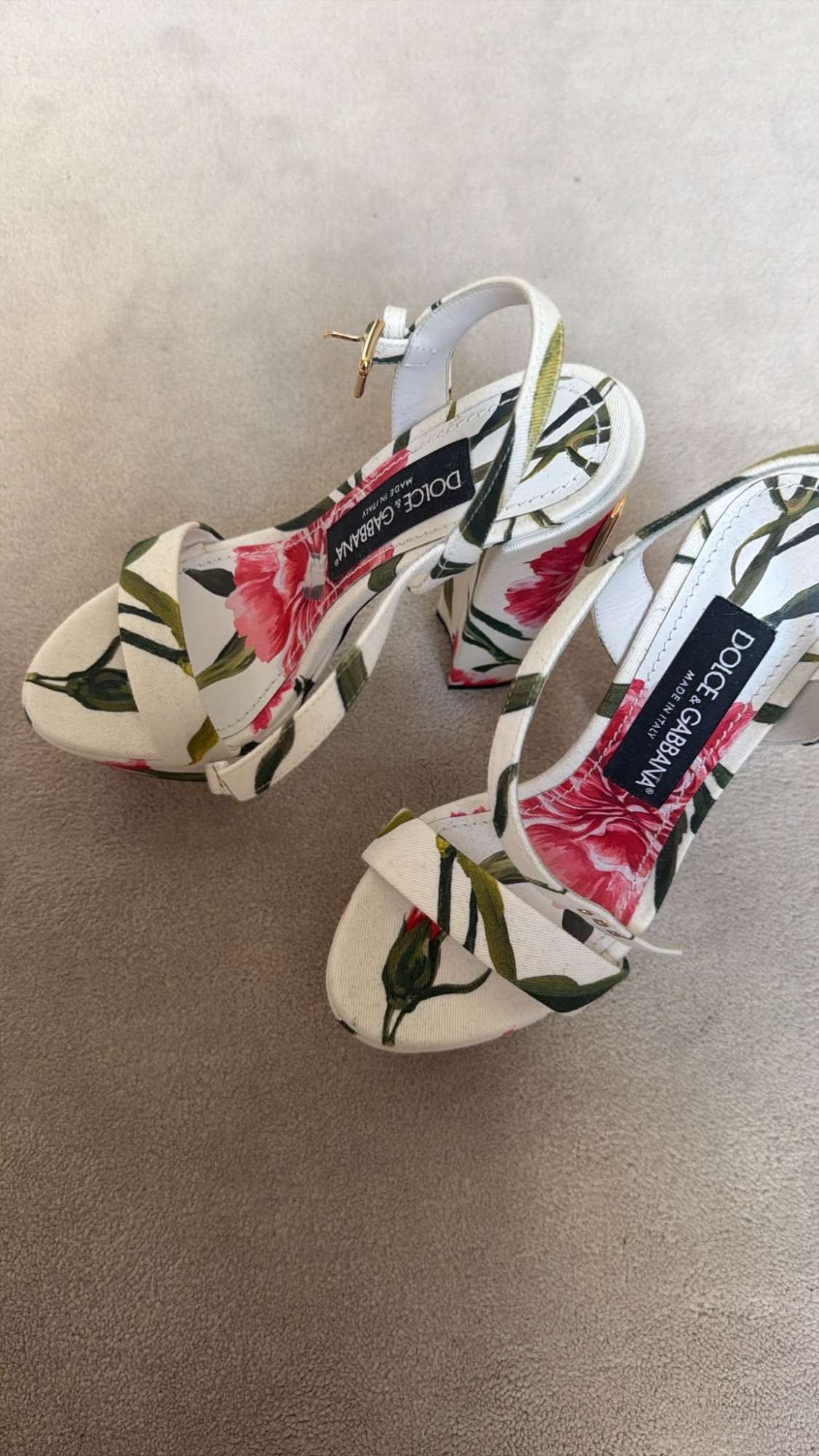 Dolce&Gabbana sandále 35 nové