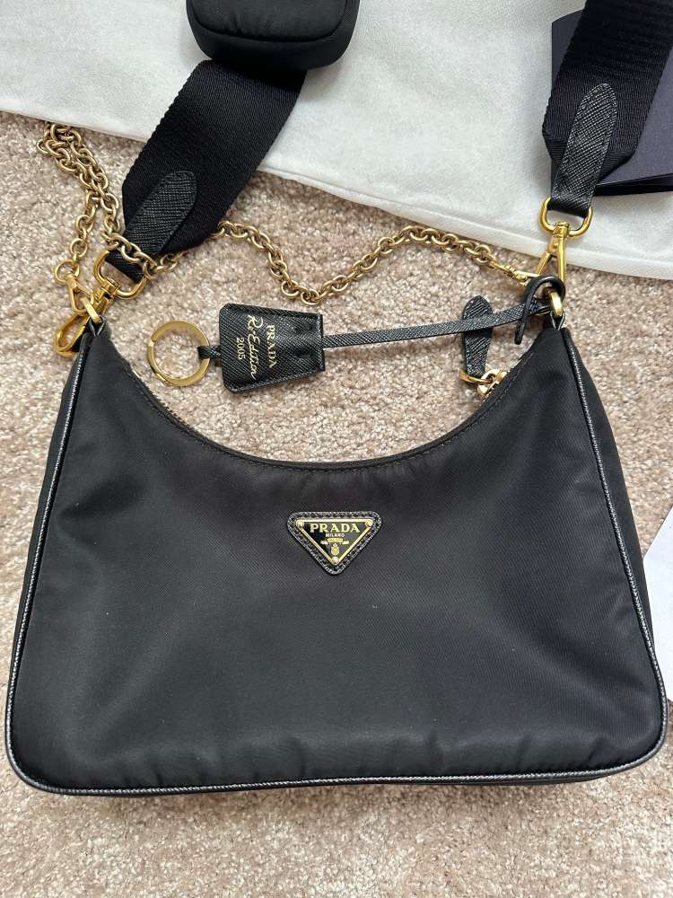 Prada kabelka