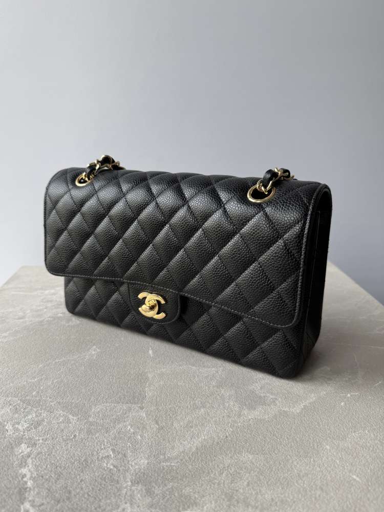 CHANEL Classic Medium Double Flap GHW Caviar Black taška kabelka