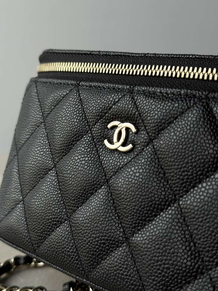 CHANEL Vanity GHW Caviar Black kabelka taška