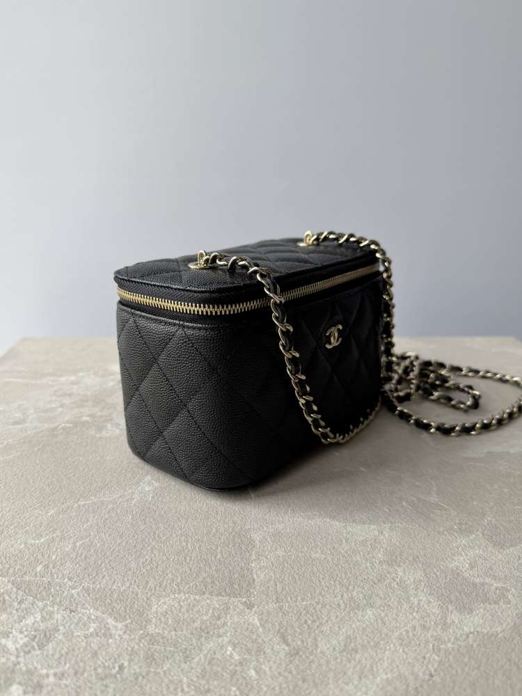 CHANEL Vanity GHW Caviar Black kabelka taška