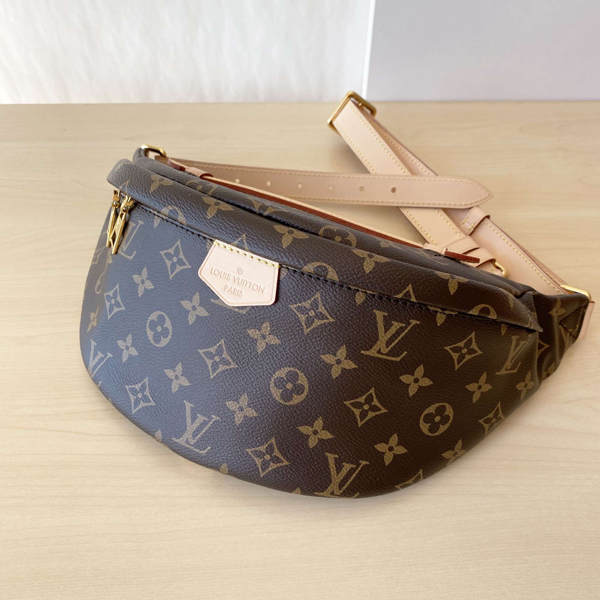 LOUIS VUITTON Bumbag taška ľadvinka | Komplet balenie + blok