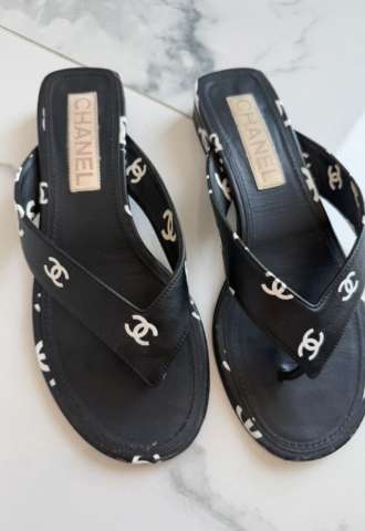 https://vipluxury.sk/Chanel sandalky