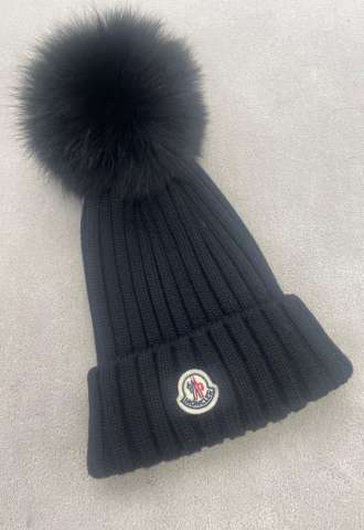 https://vipluxury.sk/Moncler čiapka damska