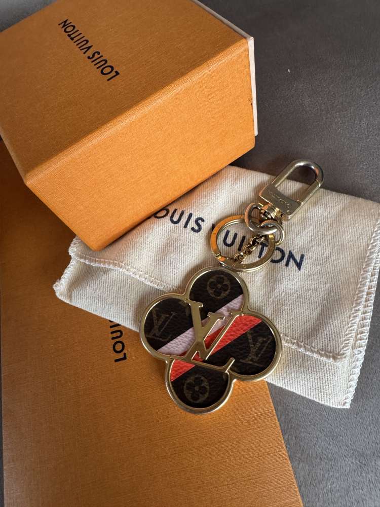 Louis Vuitton přívěsek