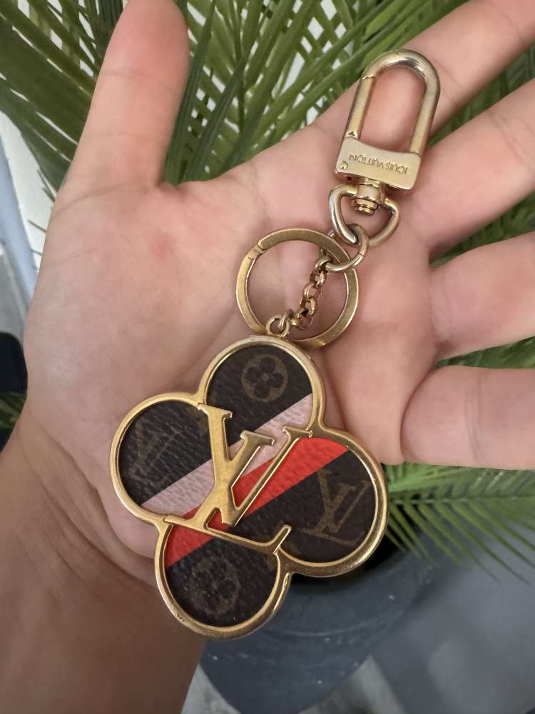 Louis Vuitton přívěsek