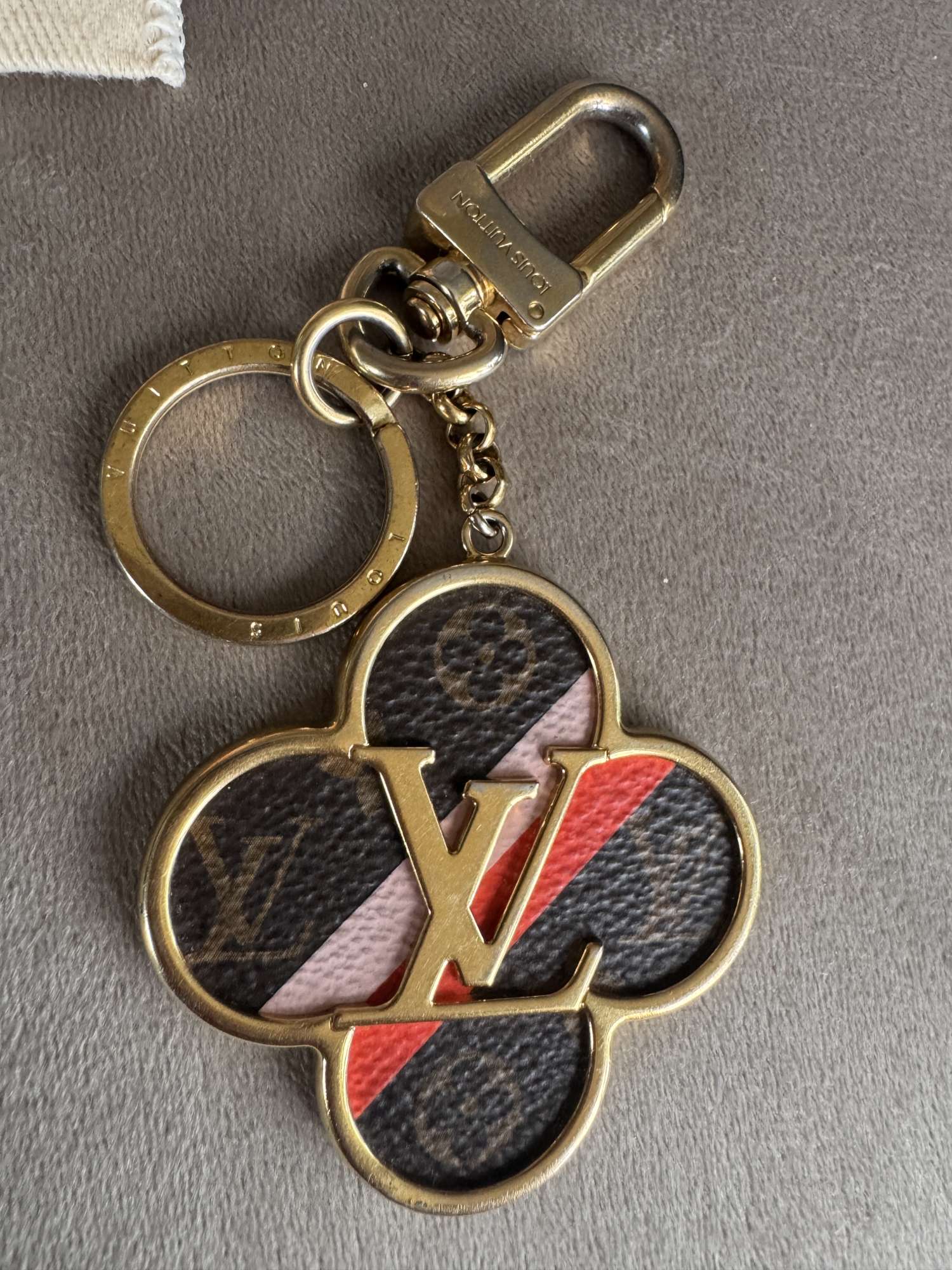 Louis Vuitton přívěsek
