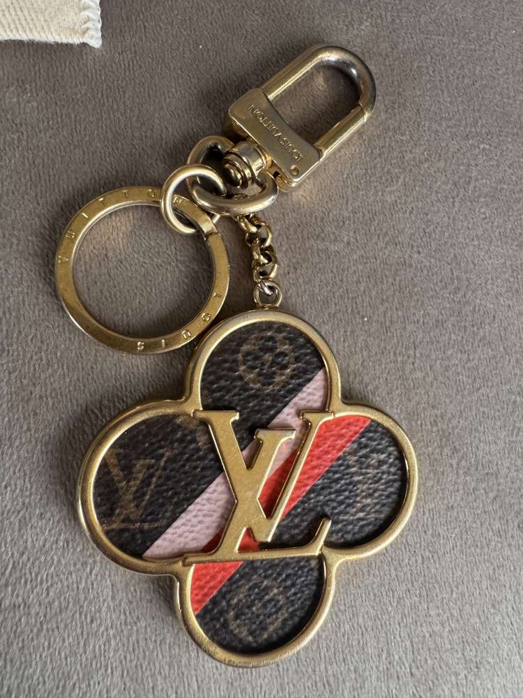 Louis Vuitton přívěsek