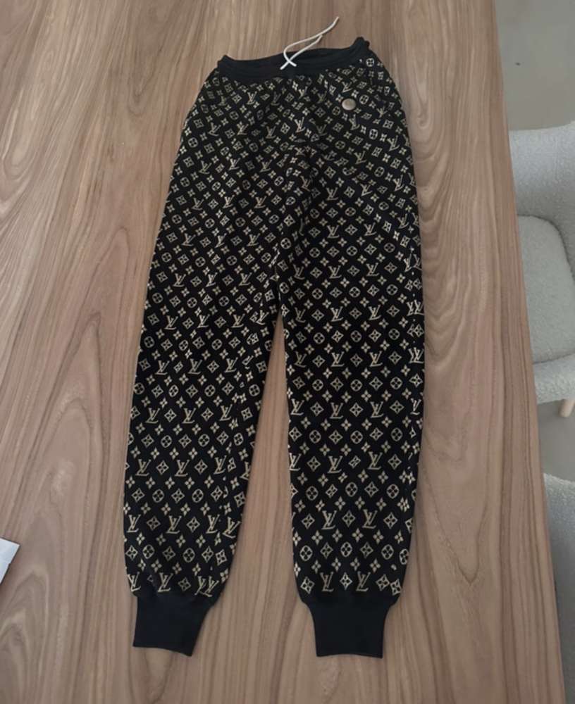 Louis Vuitton tepláky