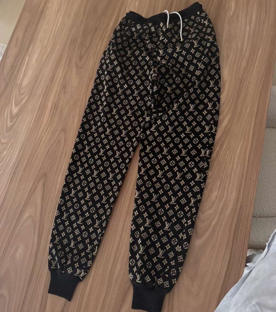 Louis Vuitton tepláky
