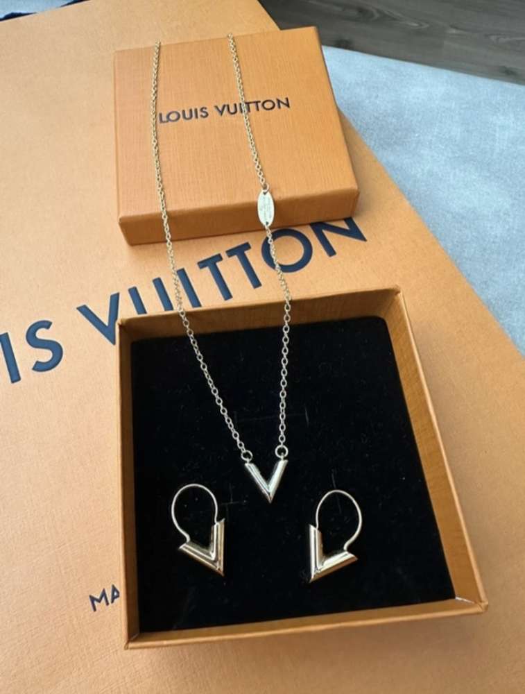 Louis Vuitton set