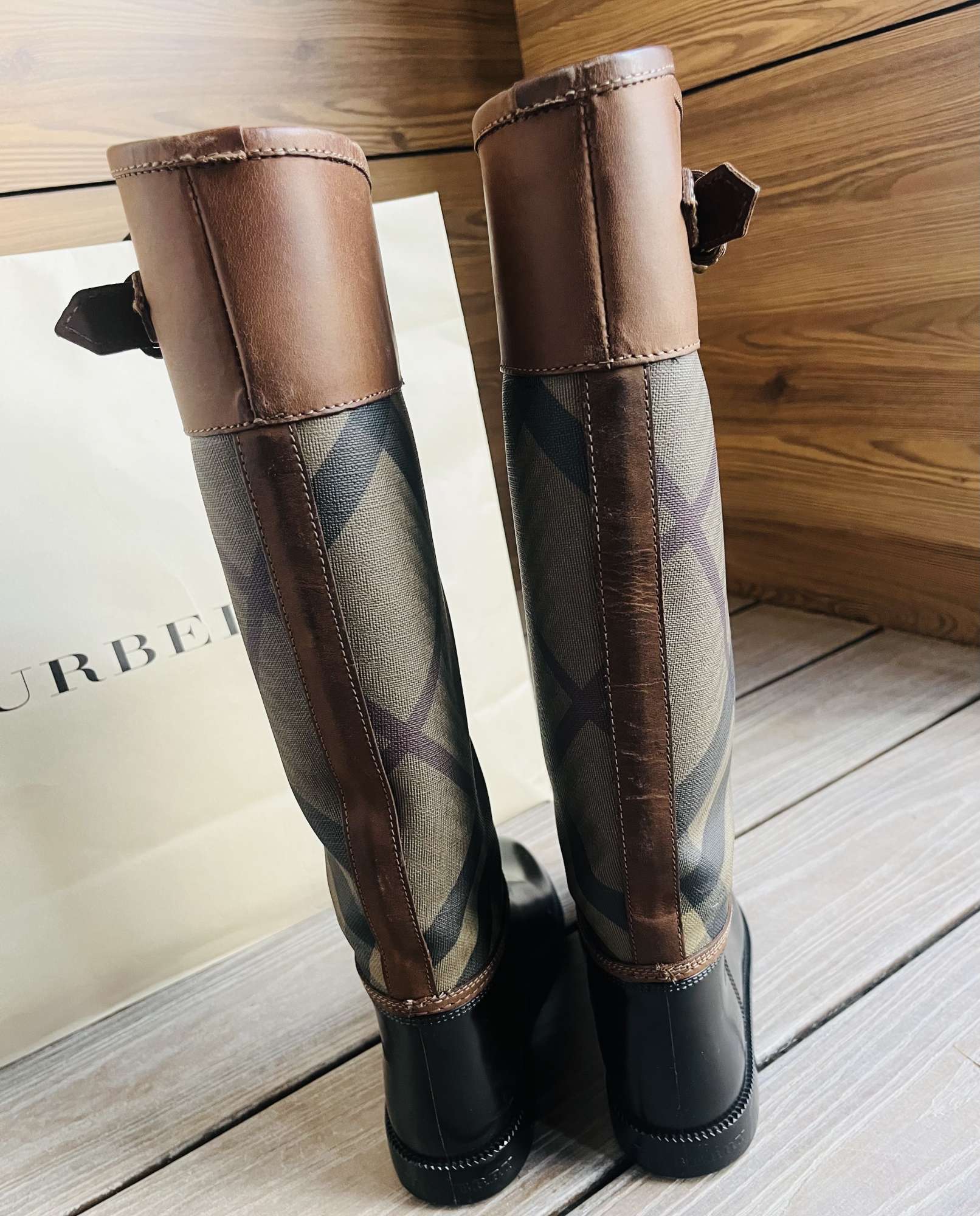 Burberry gumové čižmy v kombinacii s kožou, 36