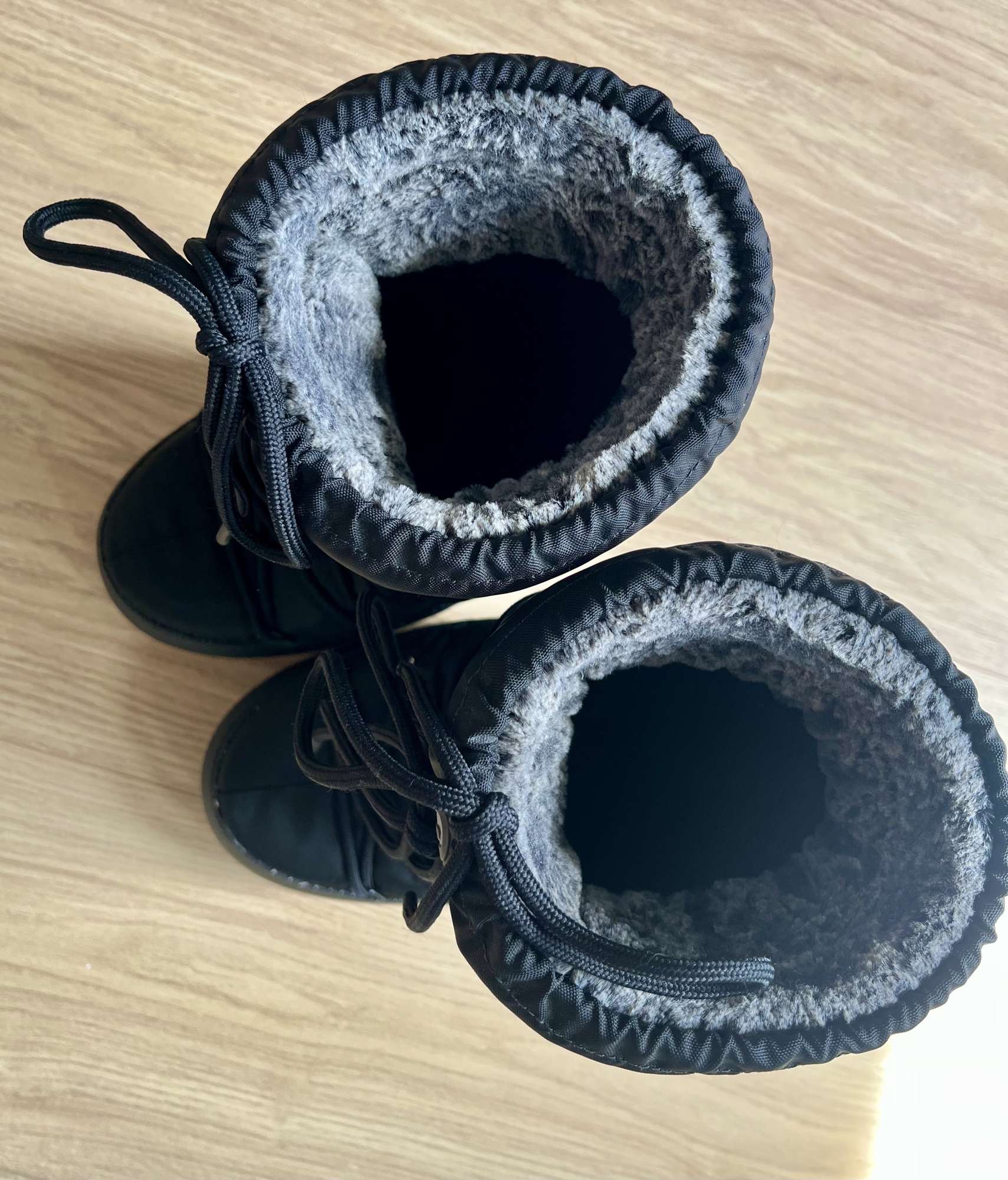 Moon Boots čierne snehule 35/38