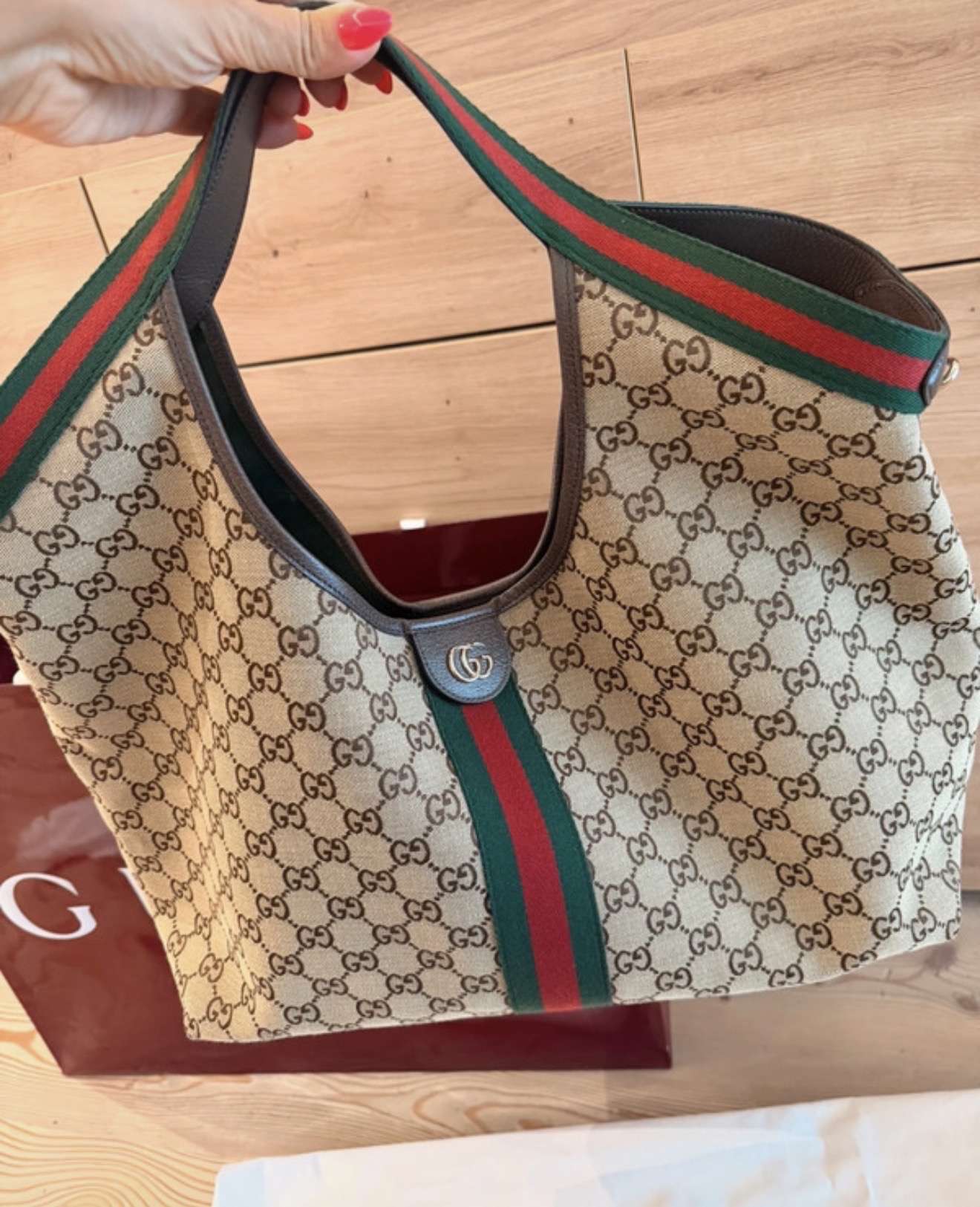 Gucci shopperka s clutchom