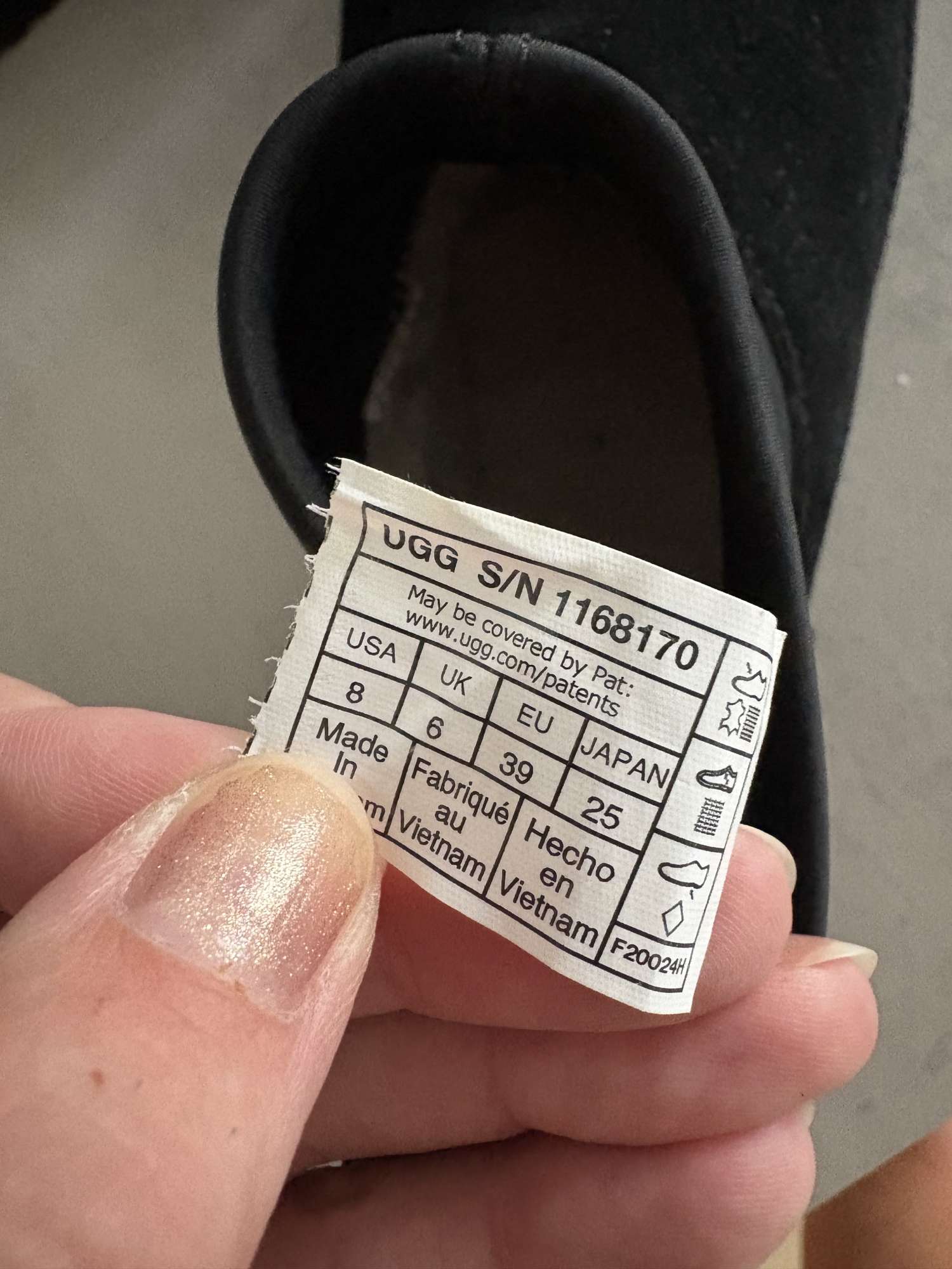Ugg classic mini dipper, ako nové, pc 190€