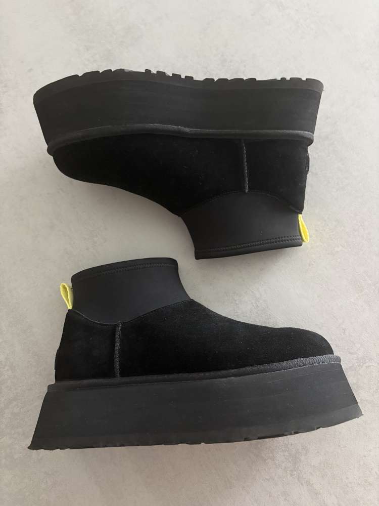Ugg classic mini dipper, ako nové, pc 190€