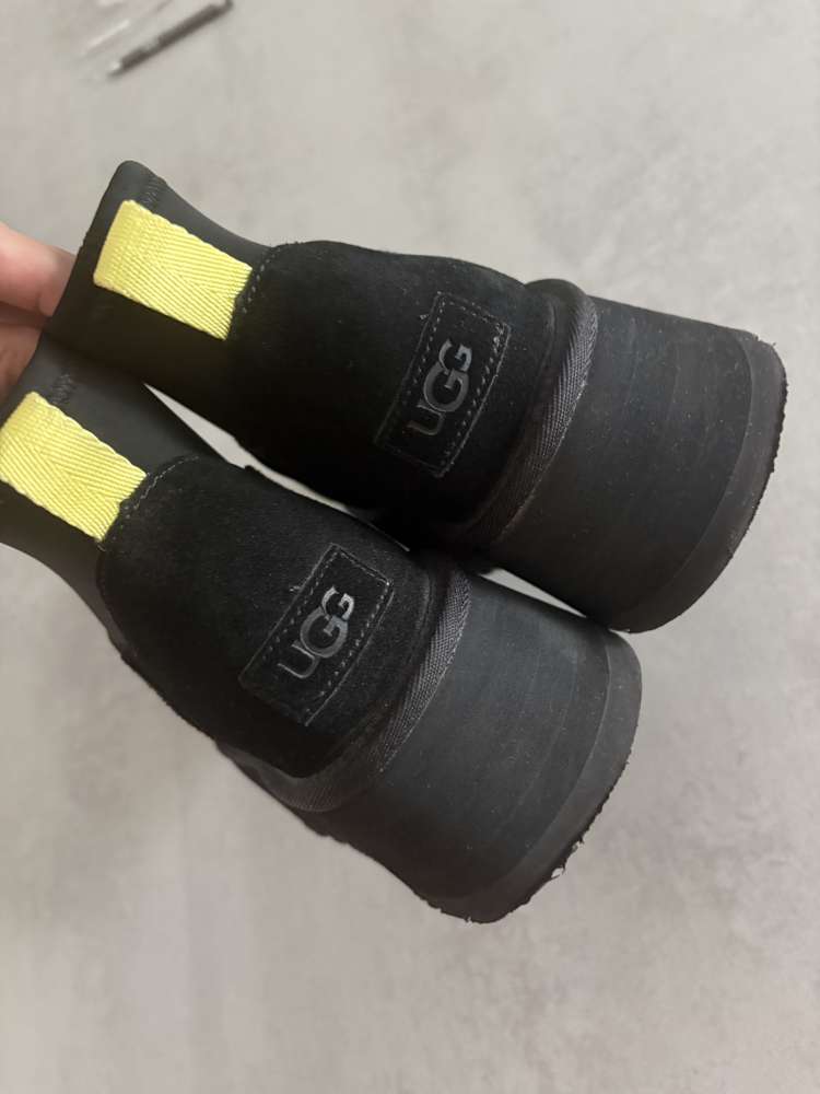 Ugg classic mini dipper, ako nové, pc 190€