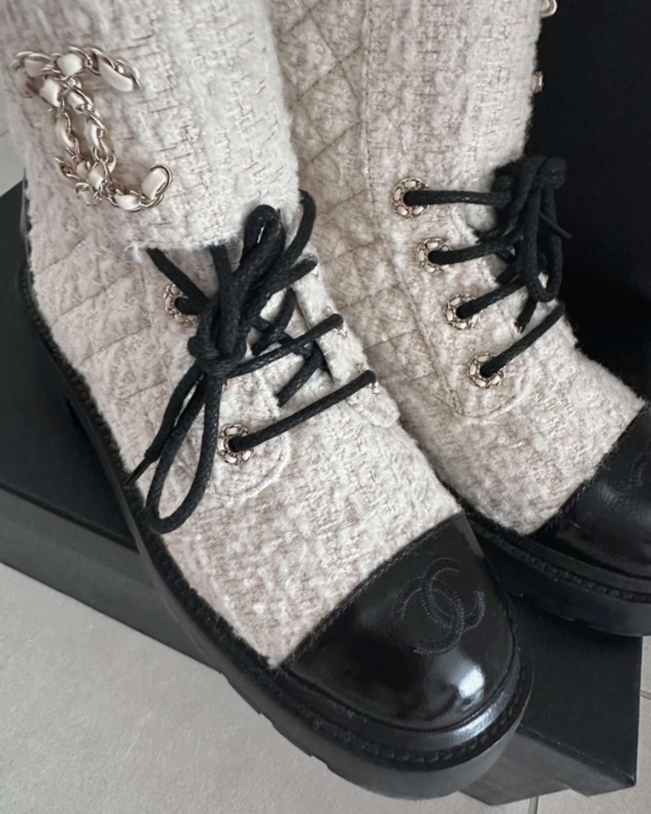 Chanel čižmy