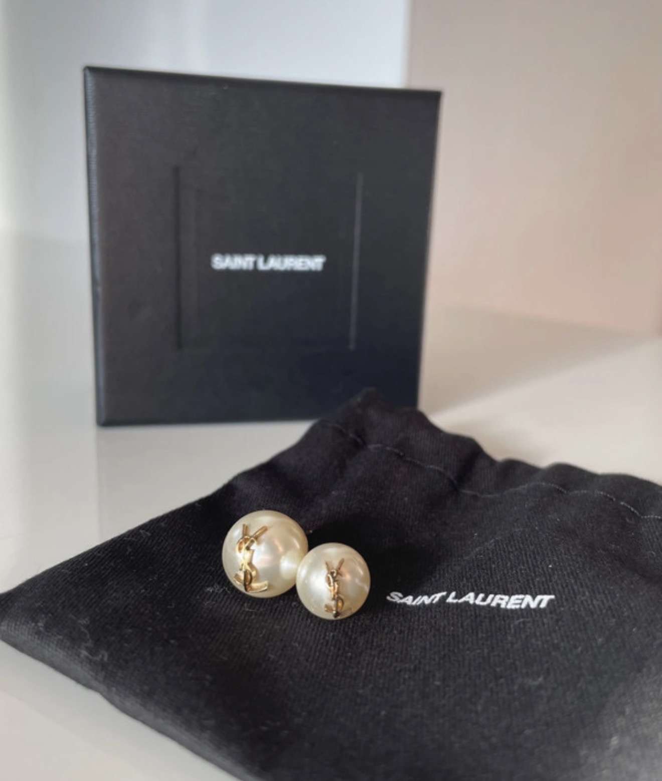 YSL náušnice