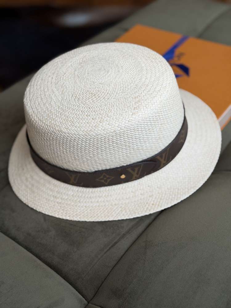 Klobúk Louis Vuitton
