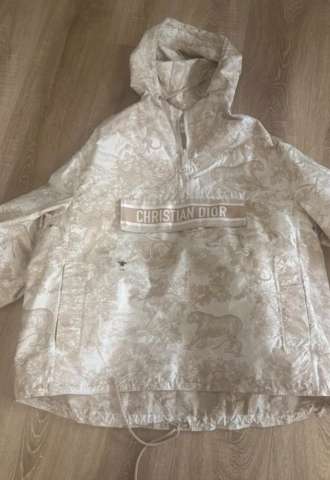 https://vipluxury.sk/Dior anorak