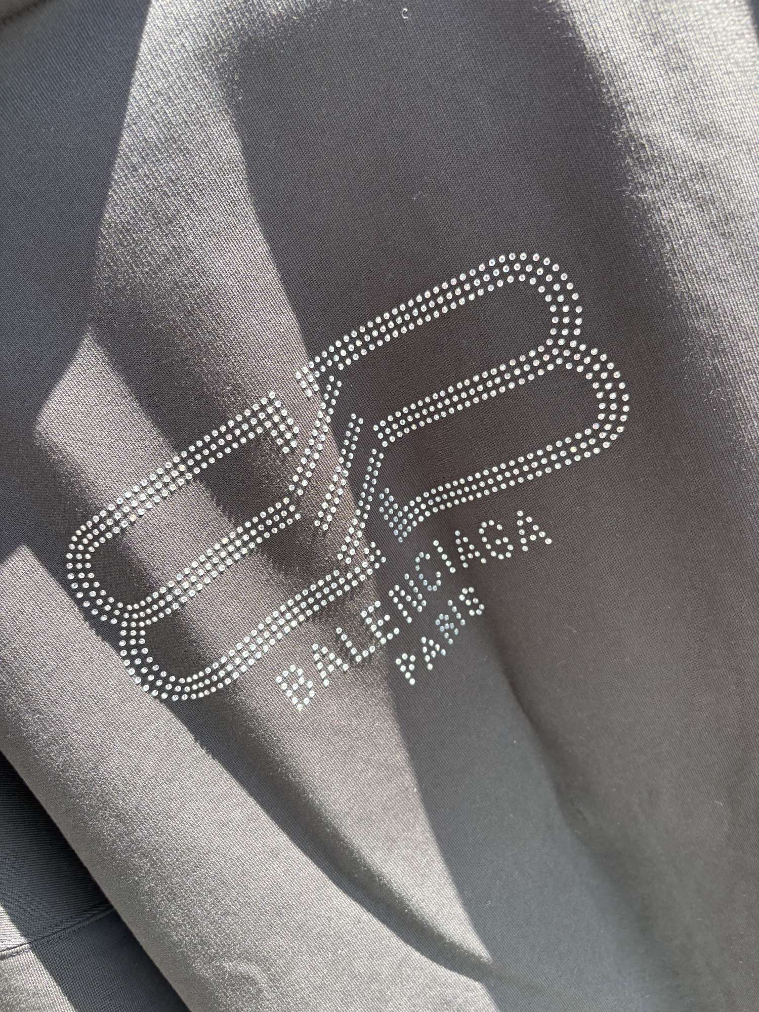 Balenciaga BB strass  oversize mikina , pc 1350€