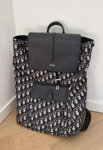 https://vipluxury.sk/Dior batoh