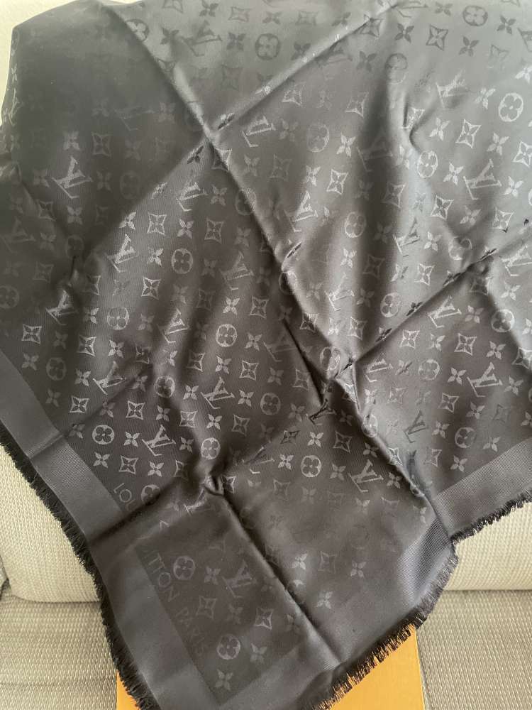 Šál Louis Vuitton