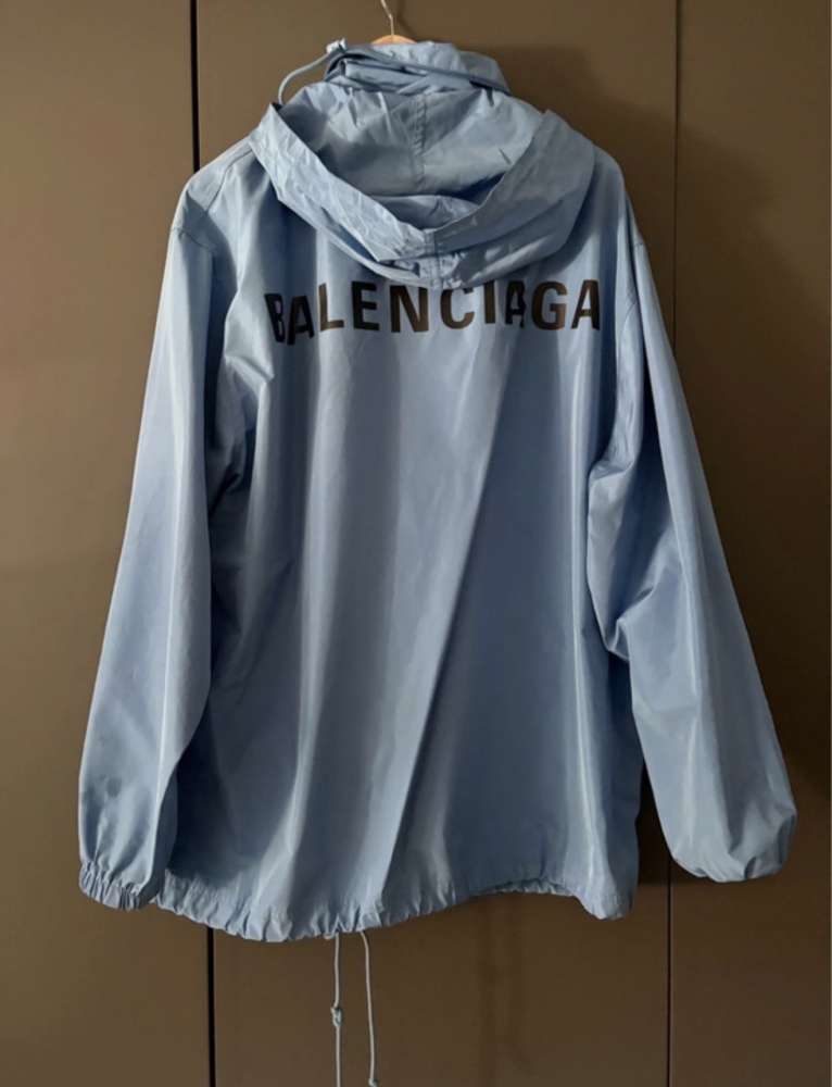 Balenciaga Bunda