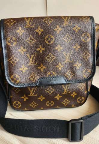 https://vipluxury.sk/Louis Vuitton Bass PM