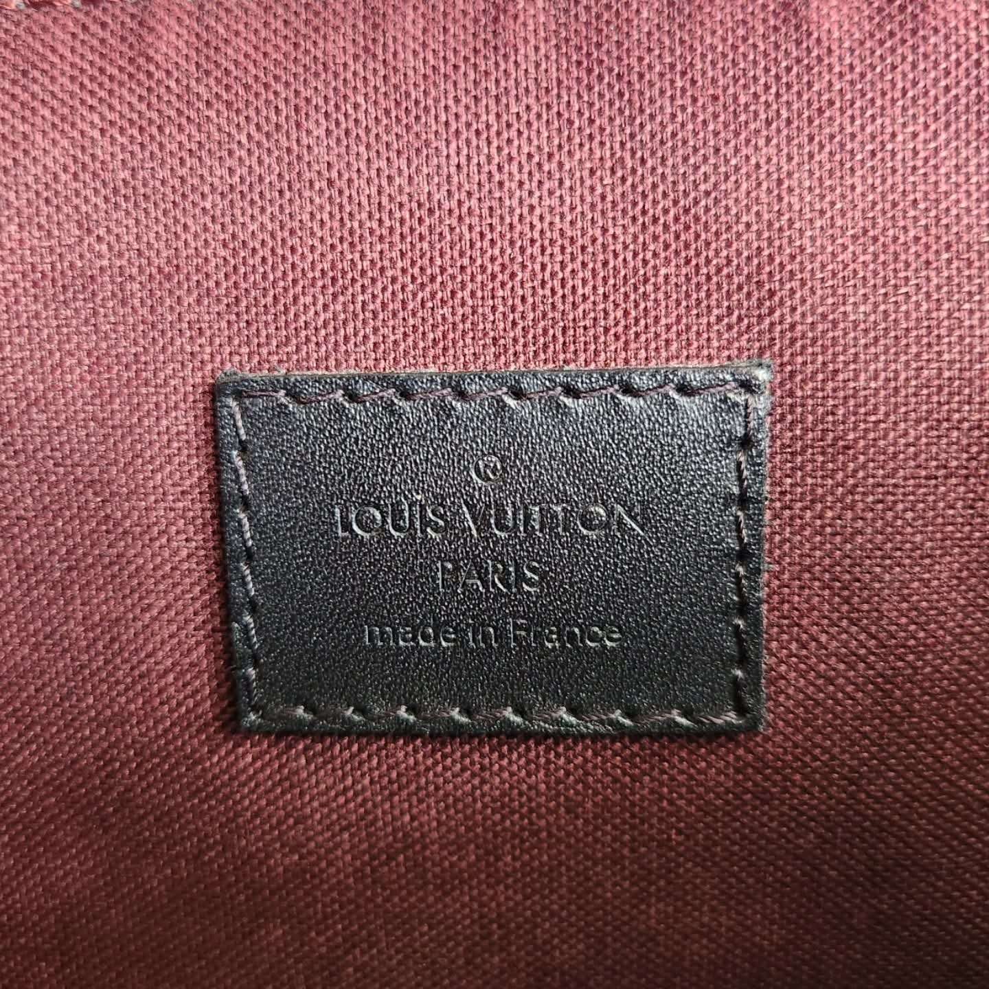 Louis Vuitton Bass PM