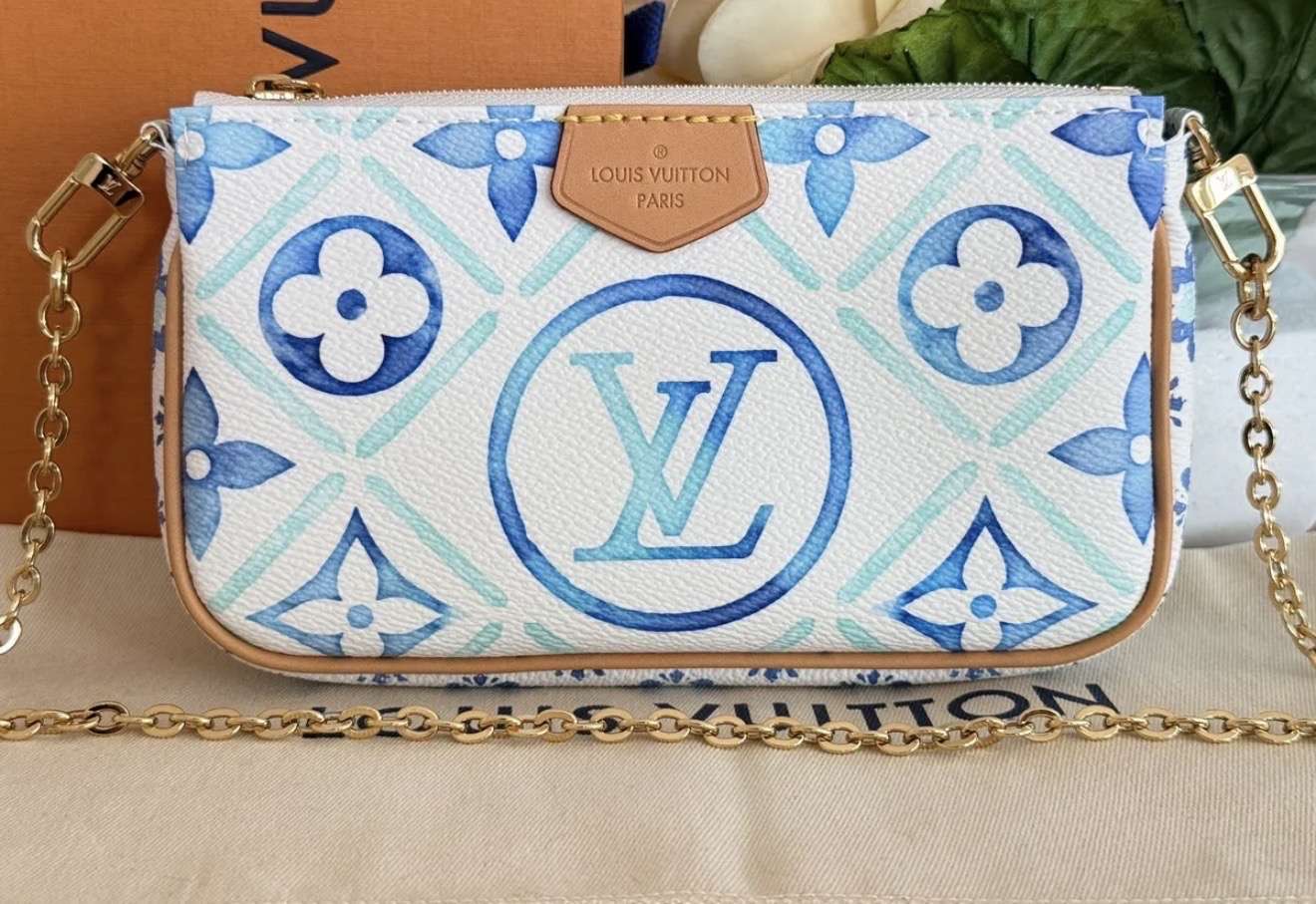 Louis Vuitton crossbody
