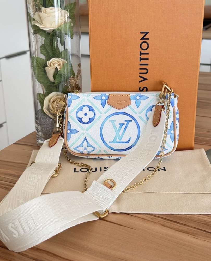 Louis Vuitton crossbody