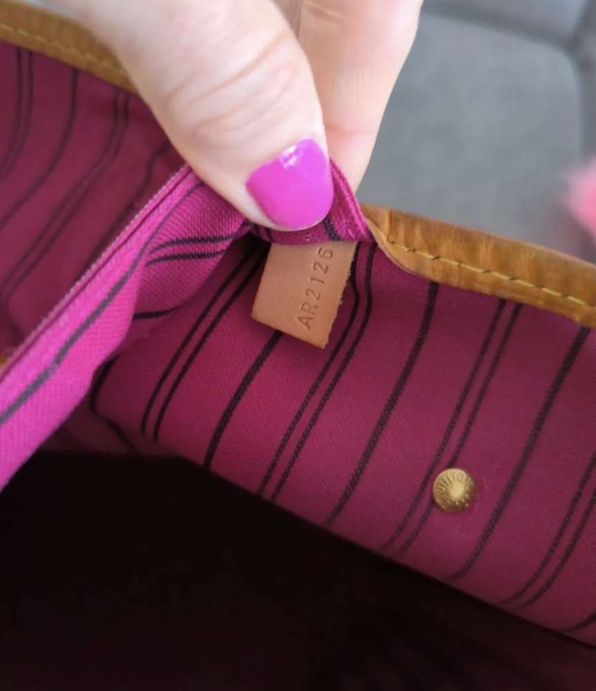 Louis Vuitton Neverfull MM