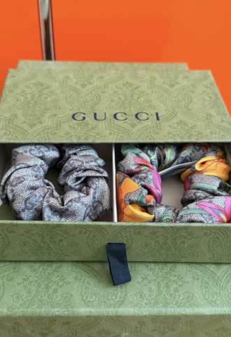 https://vipluxury.sk/Gucci gumicky do vlasov