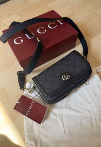 https://vipluxury.sk/Gucci GG monogram Shoulder bag