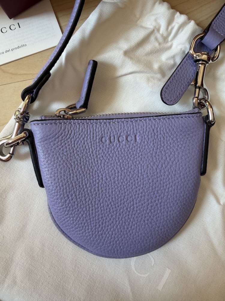 Gucci B Mini nano bag