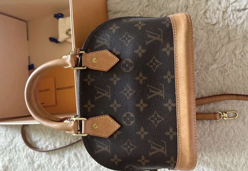 Louis Vuitton Alma bb