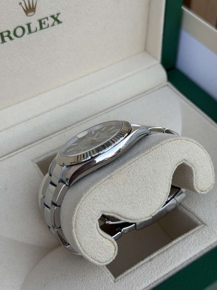 Hodinky Rolex DateJust 41 Gren ciferník Kompletná sada Zaruka 2027 Ref.126334