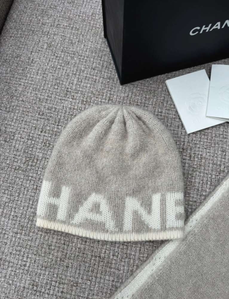 Chanel set
