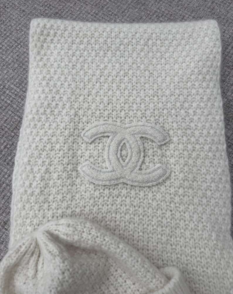 Chanel set
