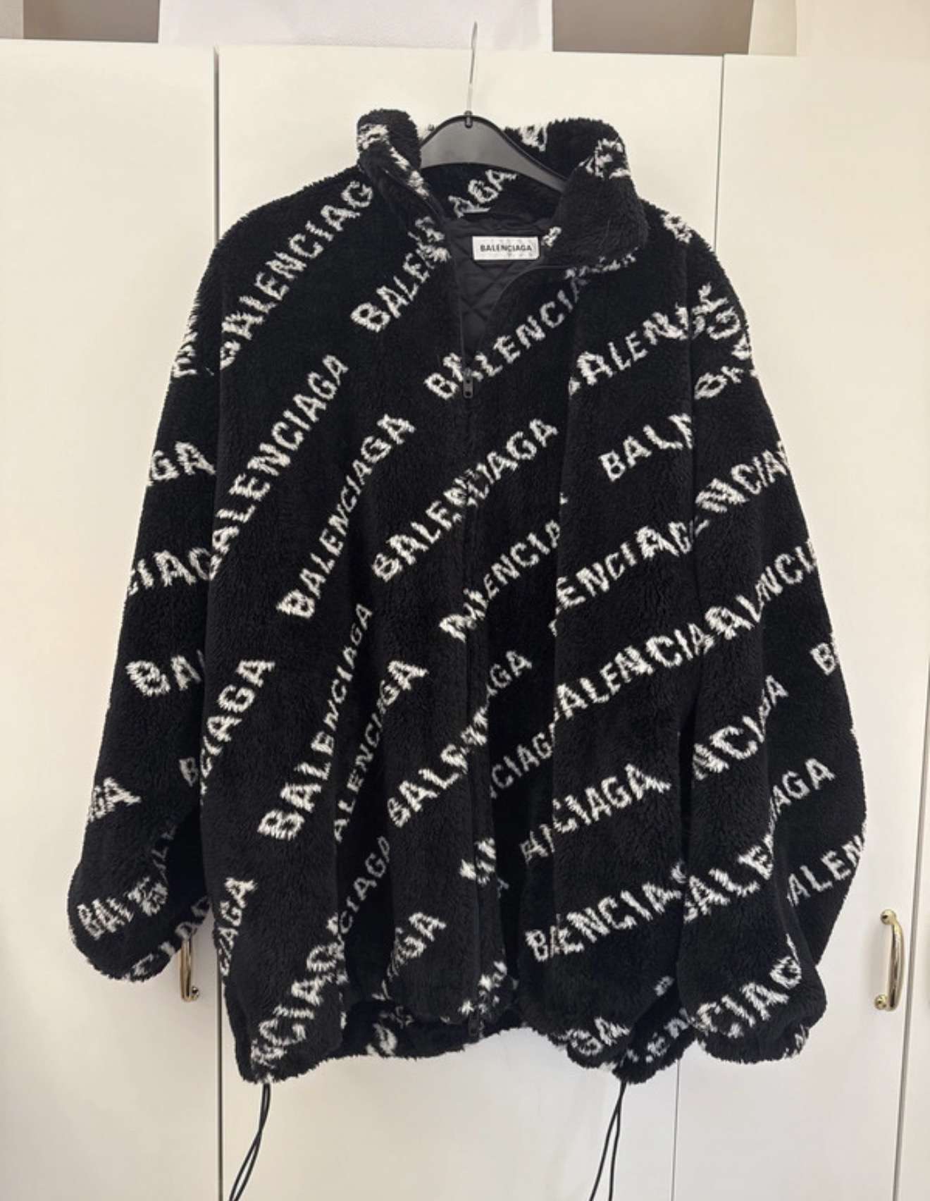 Balenciaga Bunda