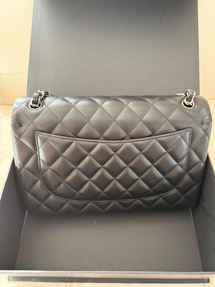 Chanel Jumbo kabelka