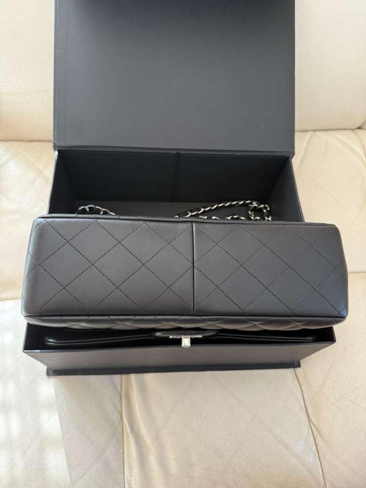 Chanel Jumbo kabelka