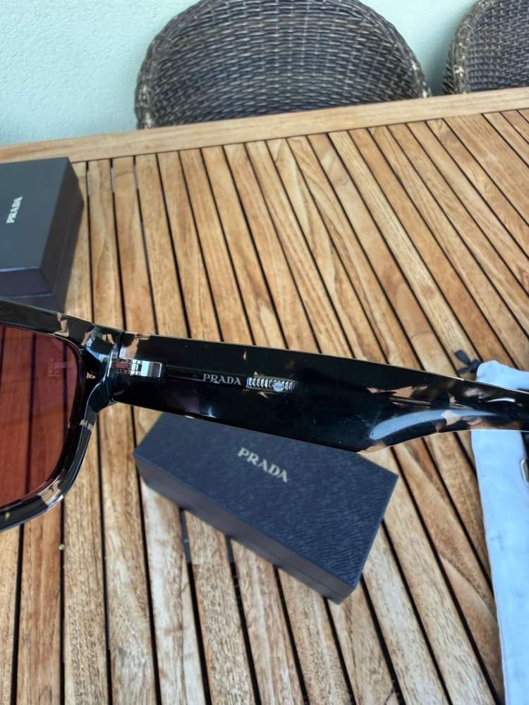 Prada panske okuliare