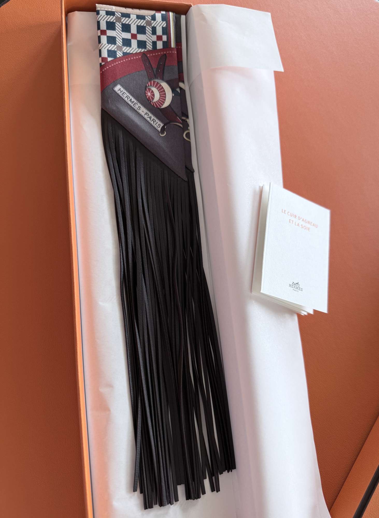 Hermès Twilly s koženými strapcami Les Voitures Nouvelles