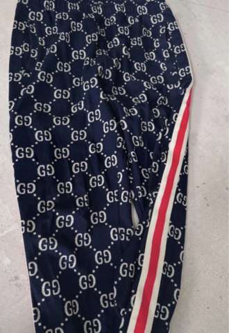 https://vipluxury.sk/Gucci tepláky