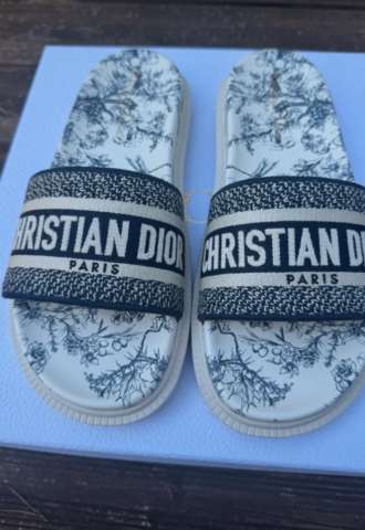 https://vipluxury.sk/Dior mules